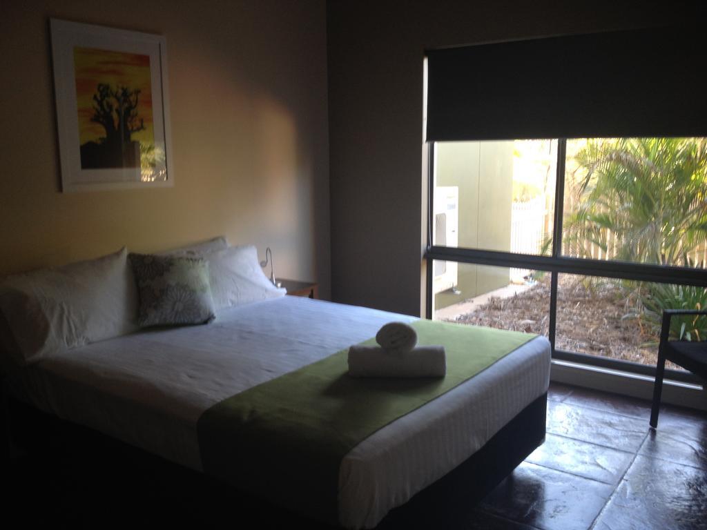Breezes Apartments Broome Exterior photo